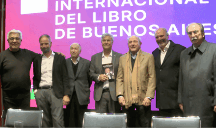 La gestión de Tettamanti vuelve en forma de libro y se presentó a sala llena en la Feria del Libro