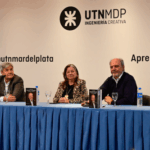 Ante un aula magna colmada, se presentó en la UTN Mar del Plata el libro “Horacio Tettamanti. Un destello logístico”