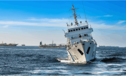 Más de 140 buques pesqueros extranjeros ingresan a la ZEE Argentina en busca de resguardo ante fuerte temporal en el Atlántico Sur