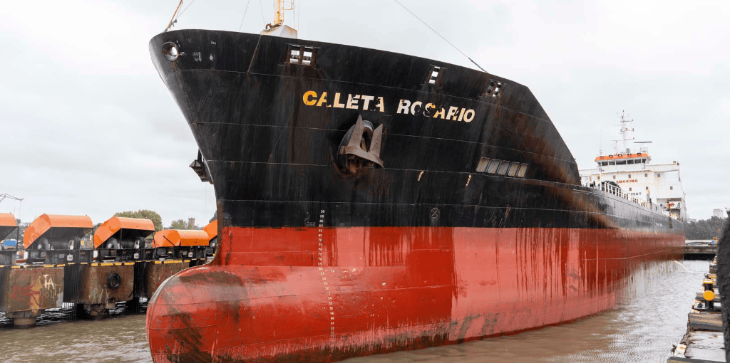 Tandanor completó una intervención integral sobre el buque tanque Caleta Rosario