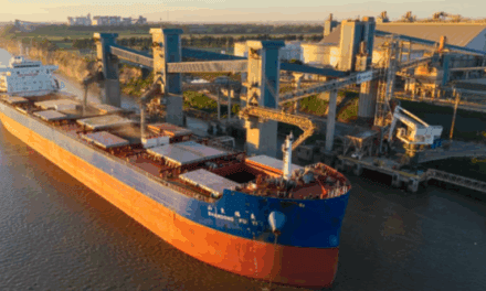 Diez años cerrado, dos embarques en un mes: el maíz argentino consolida su corredor de exportación a China desde la hidrovía