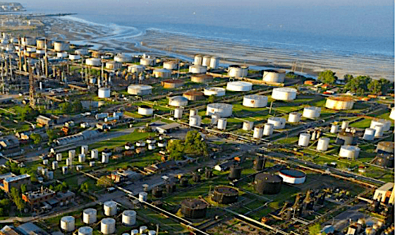 Refinería, terminales fluviales y red nacional: Mercuria toma el control del downstream de Shell en Argentina por US$ 1.420 millones
