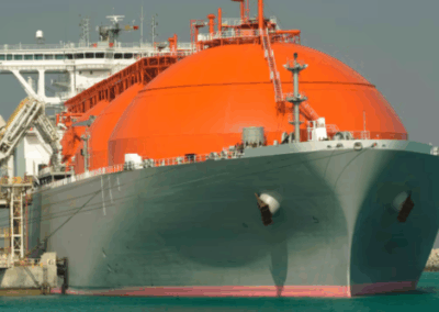 Qatar acelera el regreso de sus buques metaneros tras la reapertura del Estrecho de Ormuz
