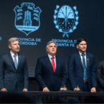 La Región Centro, con el 36% de las exportaciones argentinas, reclama voz en el control de la Hidrovía