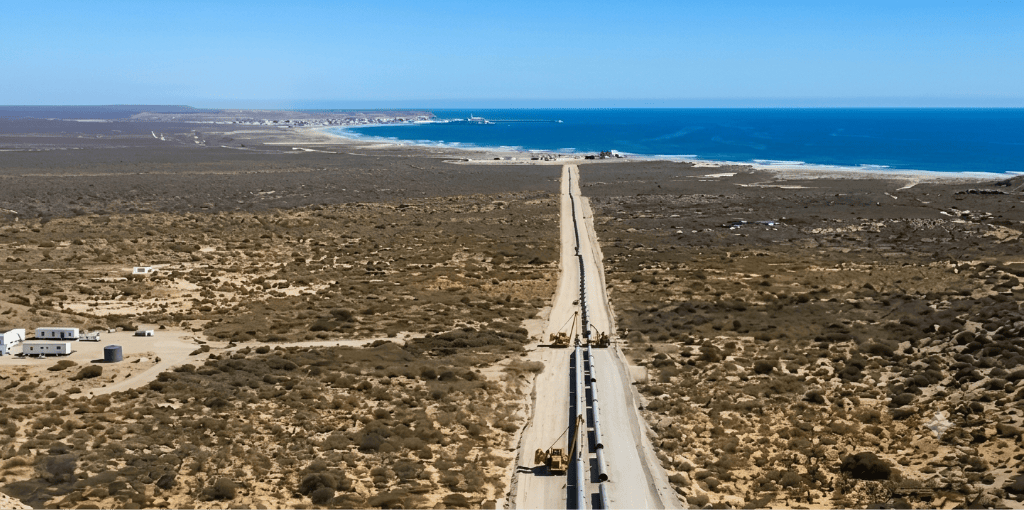 YPF-ENI-XRG adjudicó la obra civil por US$1200 millones y ya lanza una nueva licitación: la de los caños del gasoducto a Sierra Grande