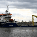 ANP recurre a la draga china Hang Jun 4018 para sostener el dragado del puerto de Montevideo