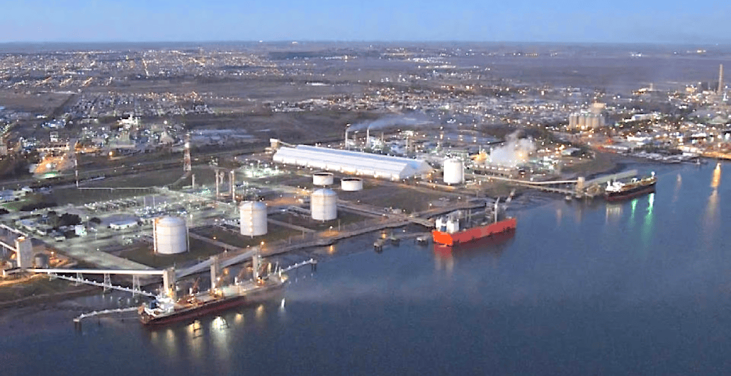 Producción petroquímica en Bahía Blanca: la ciudad concentra el 67% del total nacional
