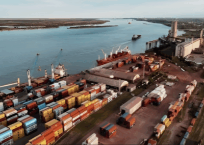 48% más carga en seis meses: cómo el Puerto de Rosario transformó el pico de abril en tendencia