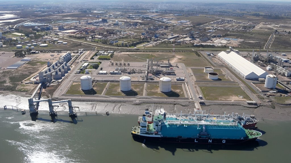 Mega invertirá USD 365 millones y sumará 500.000 toneladas de líquidos exportables por Bahía Blanca