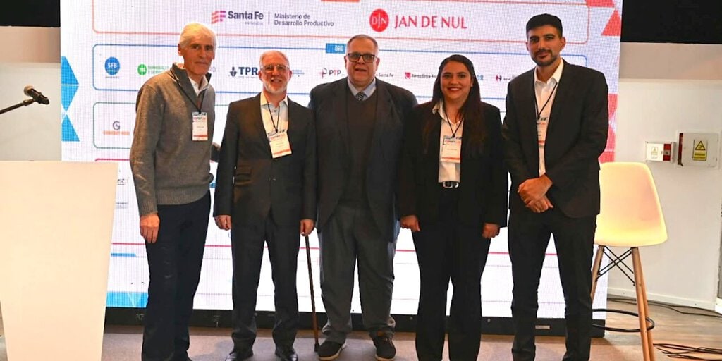 Hidrovía a 40 pies: la nueva concesionaria proyecta llegar en menos de cinco años