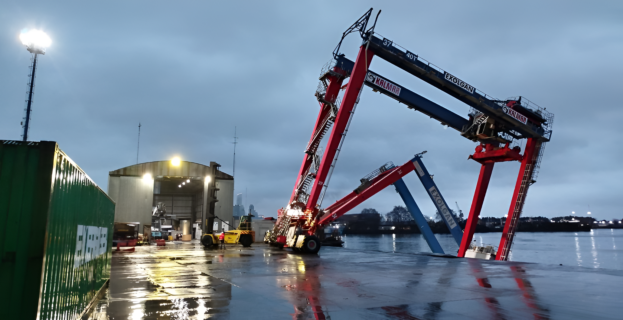 Derrumbe en Exolgan tras el temporal en Buenos Aires