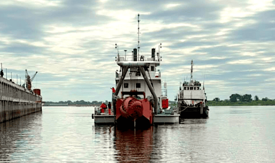 Así funciona la draga DRM-5 en el río Paraguay
