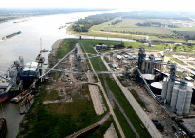 LDC celebra los 20 años del complejo agroindustrial y portuario de Timbúes