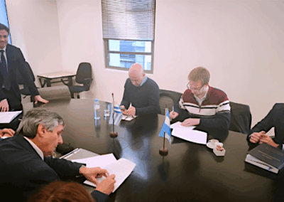 CARP firmó el contrato con Jan De Nul para el Canal Martín García