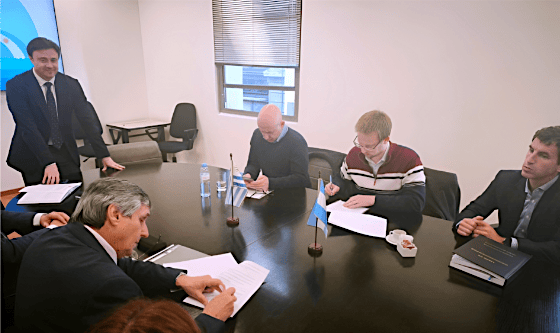 CARP firmó el contrato con Jan De Nul para el Canal Martín García