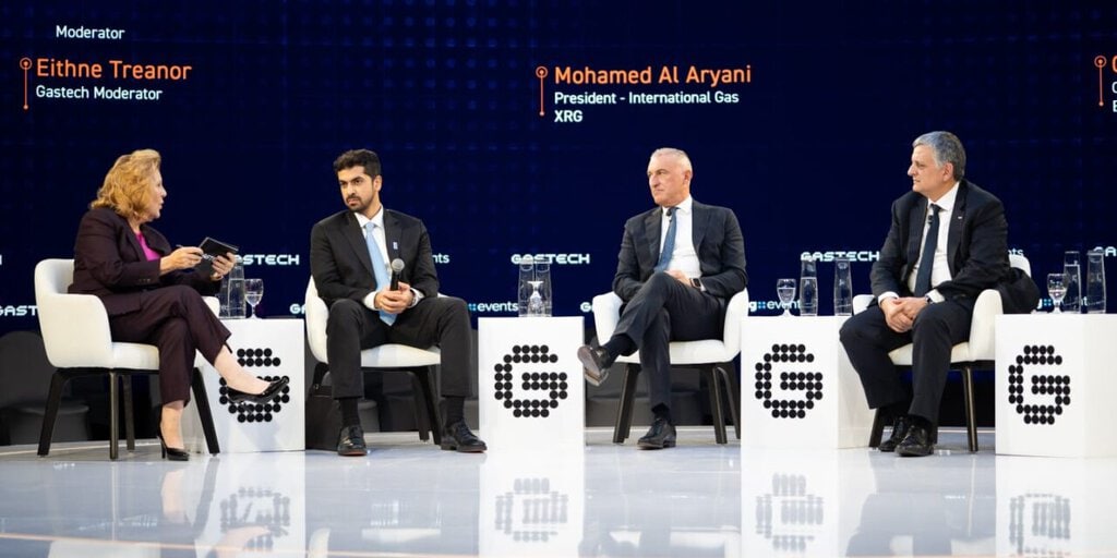 YPF confirma en Gastech que negocia sus primeros contratos de venta para Argentina LNG