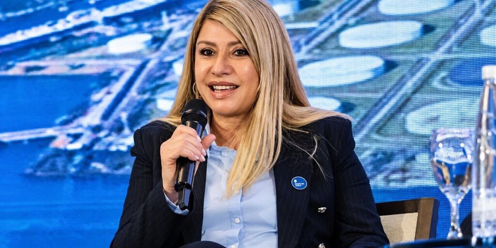 Litza: «Los puertos tienen que prepararse para un mundo del trabajo que ya cambió»