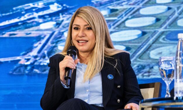 Litza: «Los puertos tienen que prepararse para un mundo del trabajo que ya cambió»