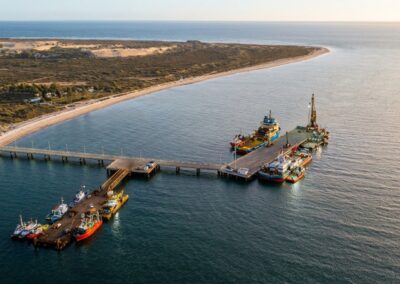 Licitación de caños de Argentina LNG: San Antonio Este ya tiene el ensayo general corriendo a pocos metros