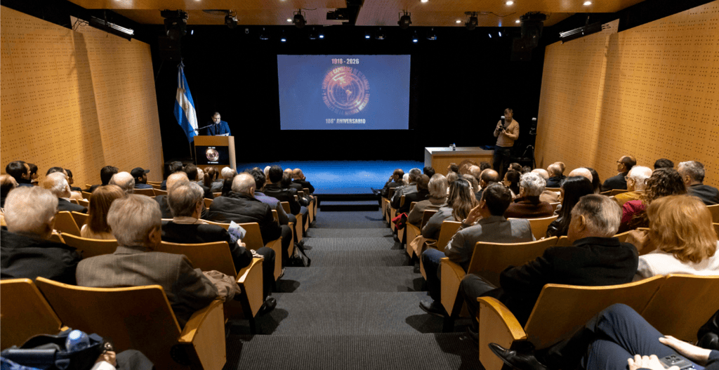 El Centro de Capitanes de Ultramar cumplió 108 años, con la Marina Mercante argentina otra vez en el centro de la agenda