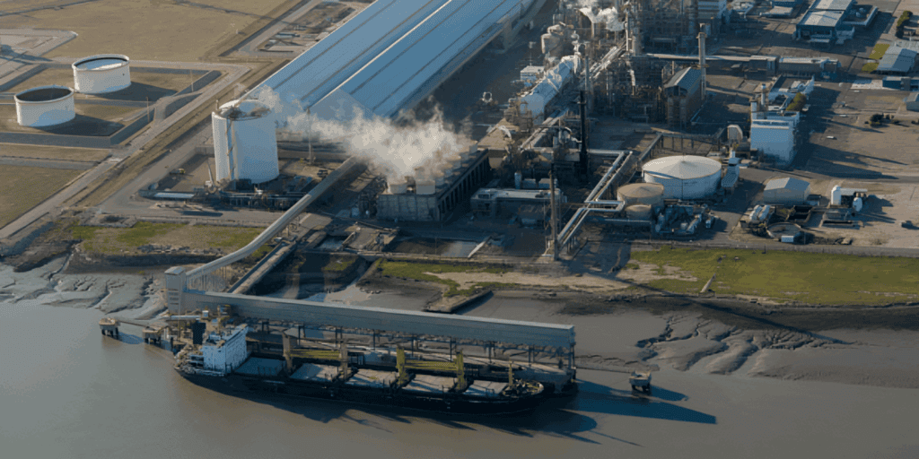 Profertil marca su mejor agosto y confirma el crecimiento del polo energético y químico de Bahía Blanca