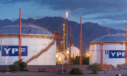Plaza Huincul, donde Argentina LNG promete hasta 40.000 empleos y la comarca pide letra chica