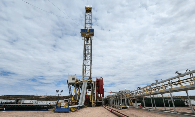 Pozos slim en Vaca Muerta: YPF perforó 4.770 metros de rama lateral en una sola carrera