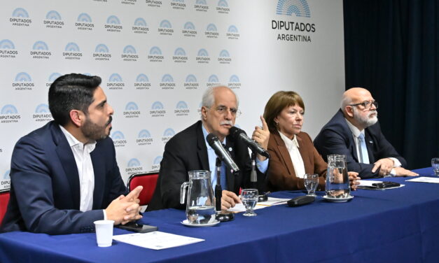 Taiana impulsará un proyecto de ley para el Canal Magdalena