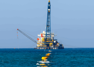 El buque Seminole: La fábrica flotante que suelda el futuro del petróleo neuquino bajo el mar