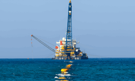 El buque Seminole: La fábrica flotante que suelda el futuro del petróleo neuquino bajo el mar