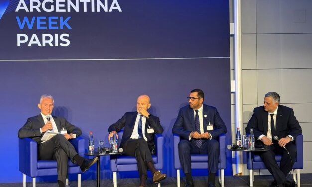 FID de Argentina LNG: YPF, Eni y XRG firmarán la decisión final de inversión el 26 de noviembre
