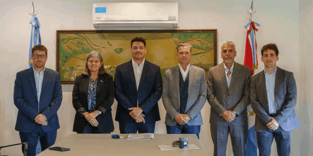 Terminal I de Villa Constitución: la UTE Southern Silica–Esesa se queda con el predio que llevaba casi 70 años inactivo