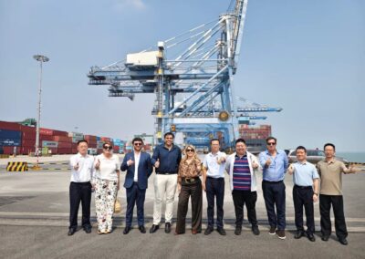 Puerto Dock Sud proyecta una nueva etapa de crecimiento tras su misión internacional a China, Singapur y Turquía