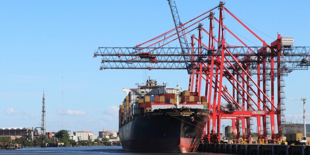 Puerto Dock Sud lanza “Comunicar para liderar” y suma 185 inscriptos en seis días en Aula Puerto