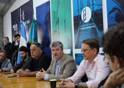 Puerto Dock Sud y Banco Macro acercan financiamiento de comercio exterior a más de 30 empresas de la región