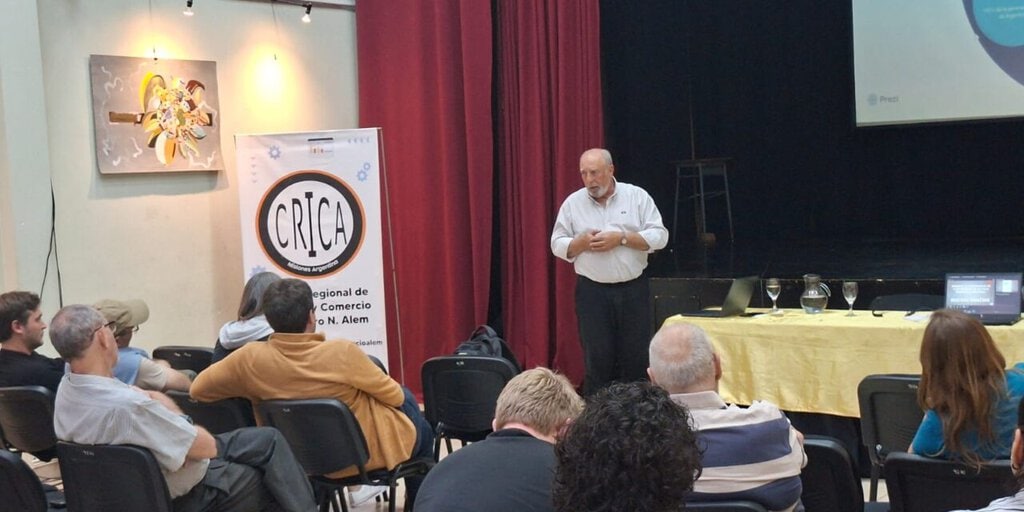 Proyecto Pindo-í: debate energético en Alem y en la UNAU