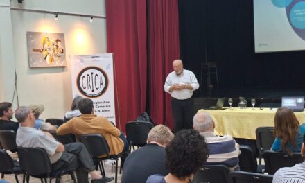 Proyecto Pindo-í: debate energético en Alem y en la UNAU