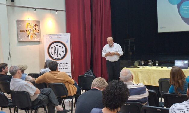 Proyecto Pindo-í: debate energético en Alem y en la UNAU