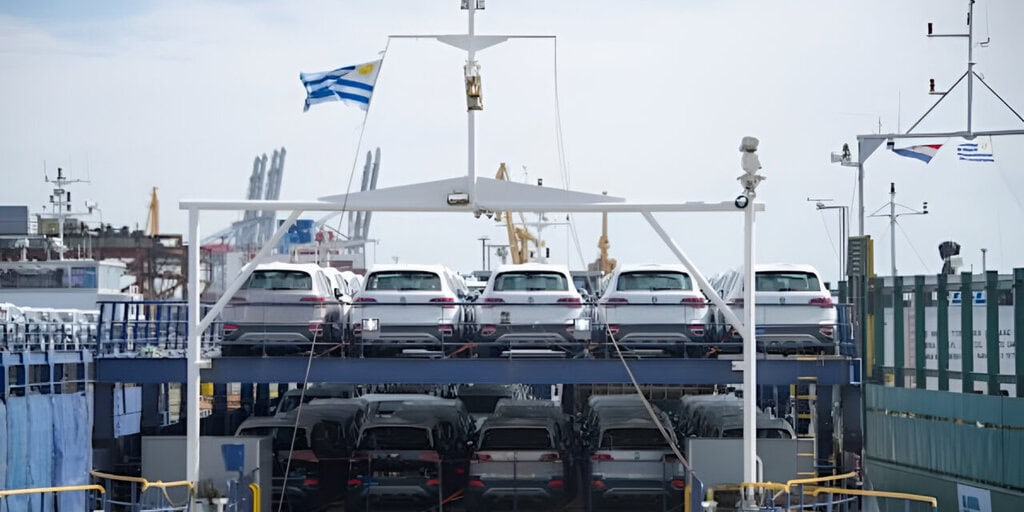 «Tenemos autos hasta en los techos»: Gandini sobre el puerto de Montevideo