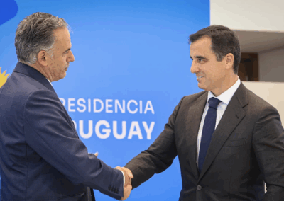 Data centers en Uruguay: el cálculo que separa los 350 MW solares de los 200 MW de carga