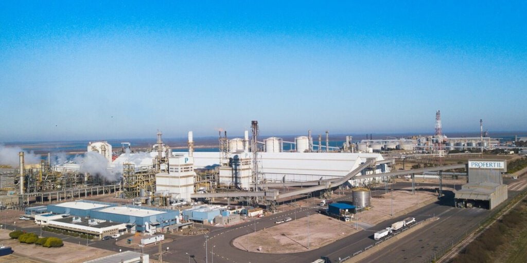 Ampliación de Profertil en Bahía Blanca: dos plantas de urea, dos muelles y un mismo canal