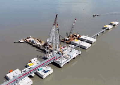 OTAMERICA completó el montaje de los brazos de carga de la tercera posición del muelle