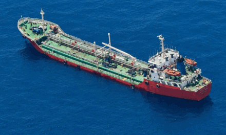 La OMI lamenta la muerte de cinco marinos en el rescate del petrolero Honour 25 frente a Somalia
