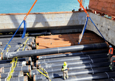 Licitación de caños de Argentina LNG: la demora que abre el desafío de mover tubos de 48 pulgadas